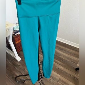 Powerhold Leggings by Fabletics